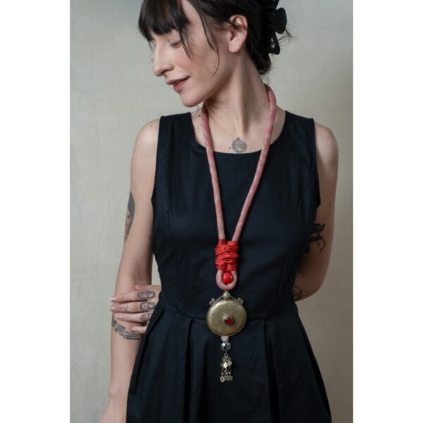 Fabric necklace with MiddleEast medallion - Image 2