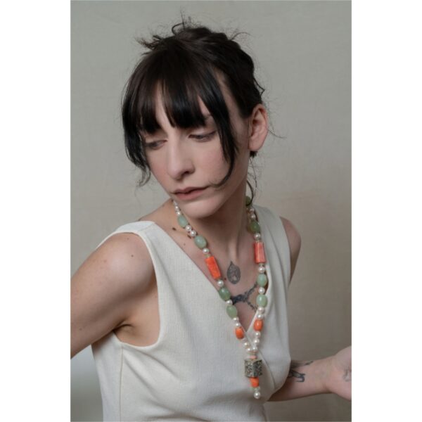 Pearls and coral necklace - Image 2