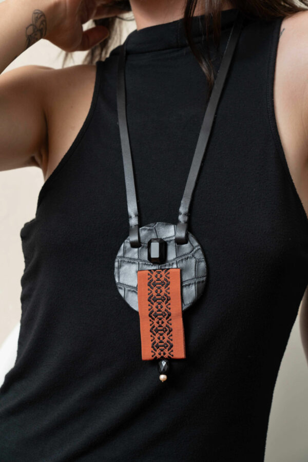 Leather and silk necklace - Image 2