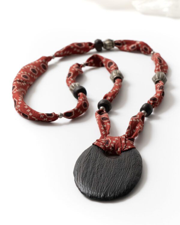 Silk and wood necklace