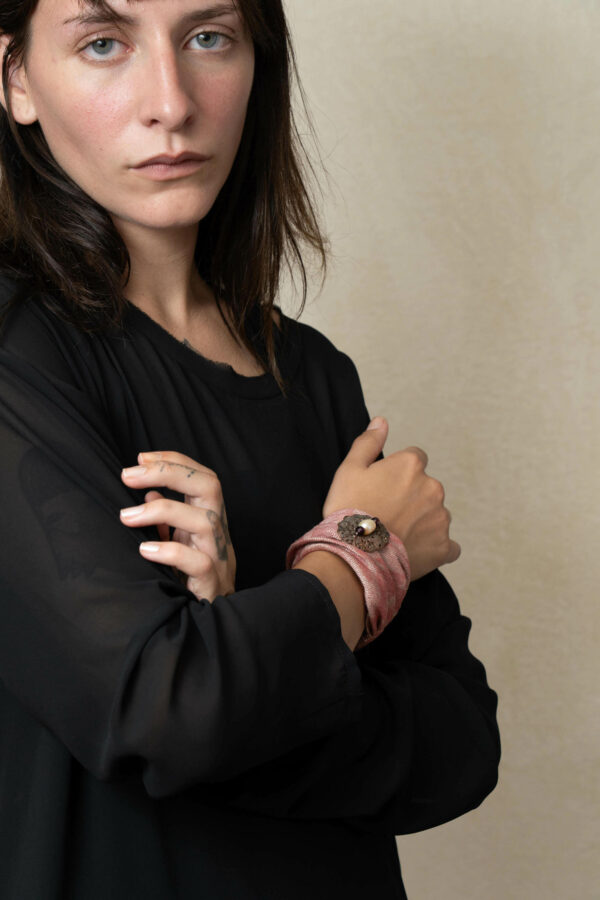 Bracelet with garnet - Image 2