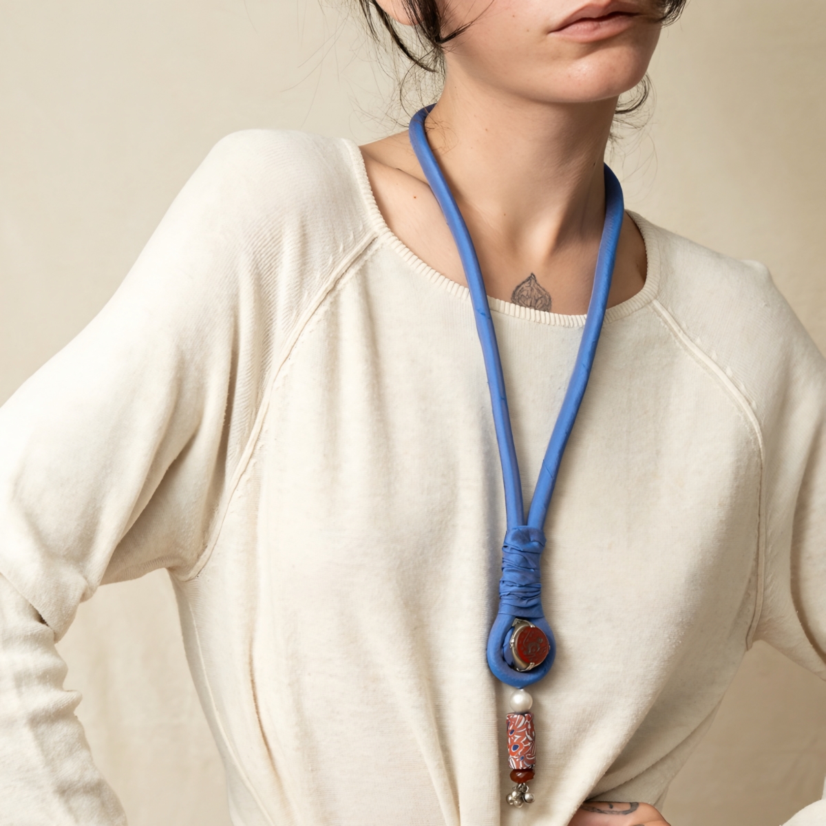 Silk pendant with murrine - Image 3