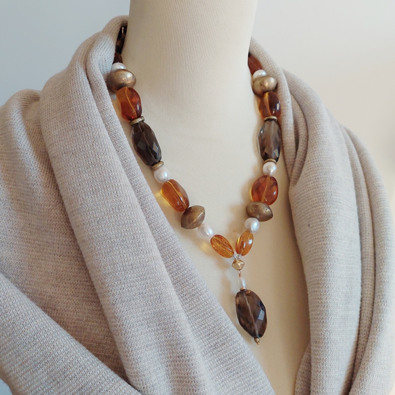 Collana in quarzo fumè e vetro - immagine 2